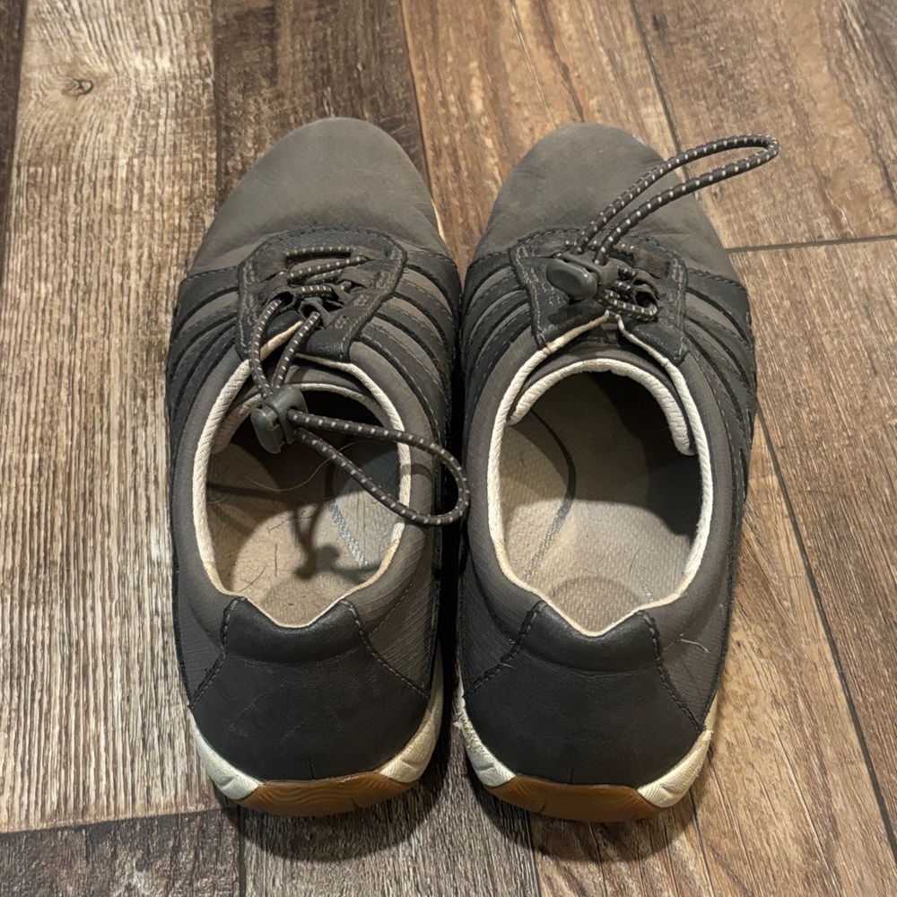 Last call, July garage sale: Dansko Harlie Gray Sneakers - Picture 2 of 4